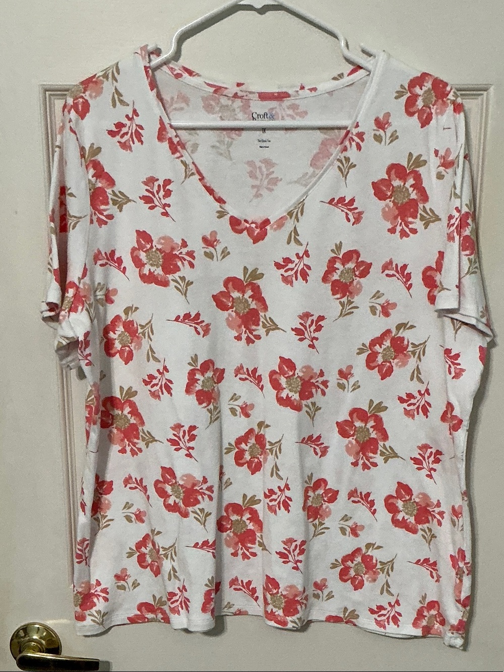 croft & barrow White V-Neck Tee with Pink and Tan Floral Print